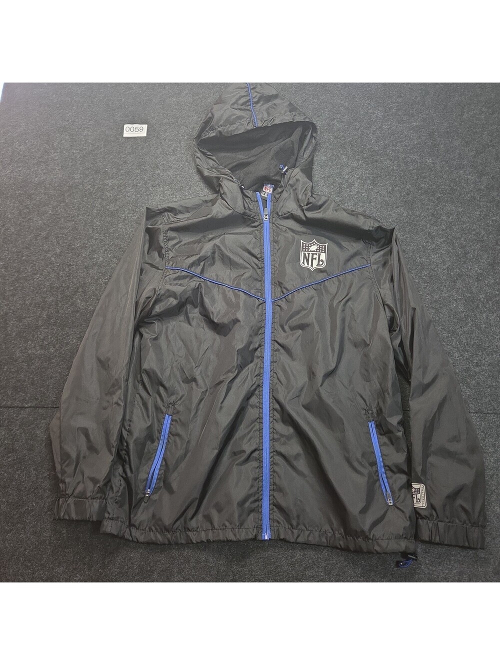 NFL Men's Lightweight Mesh-Lined Windbreaker Jacket Black/Blue Size M